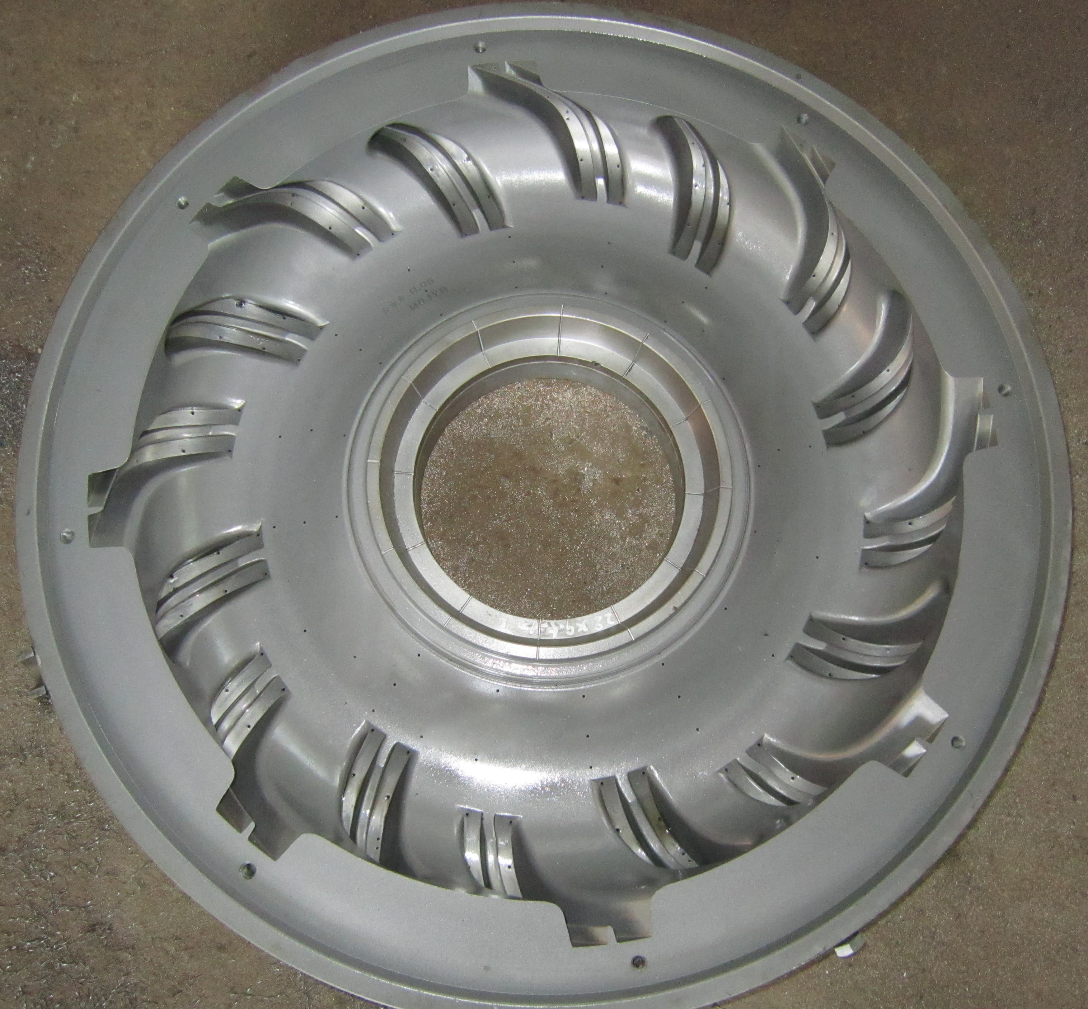 Пресс-формы для шин - изображение 8, детальный вид оборудования