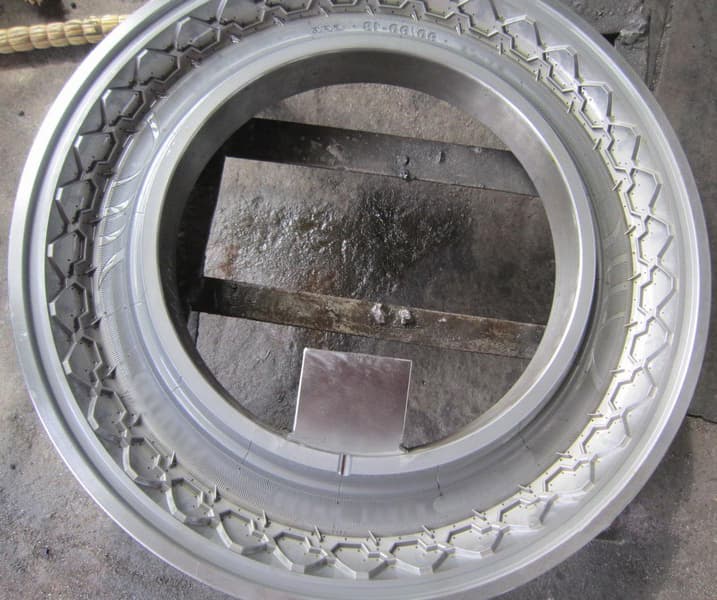 Пресс-формы для шин - изображение 11, детальный вид оборудования