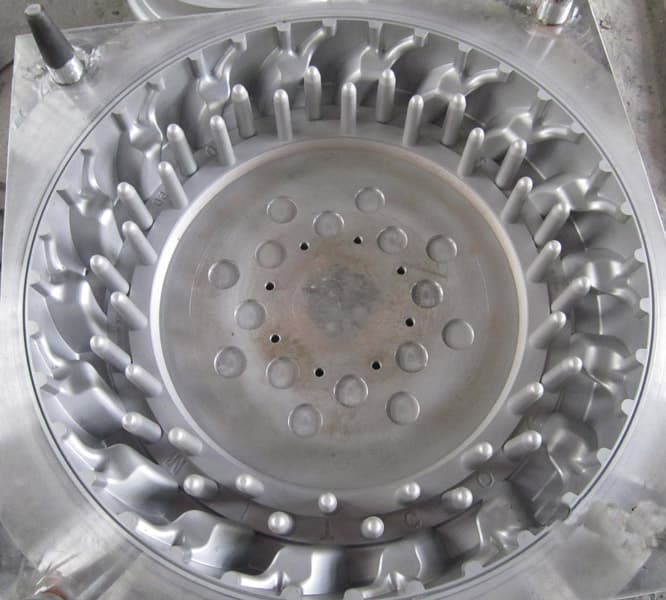 Пресс-формы для шин - изображение 30, детальный вид оборудования