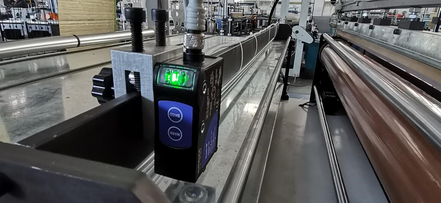 Машина по производству термоусадочных пакетов - изображение 8, termousadochnie-paketi-liniya-fotoelement.jpg