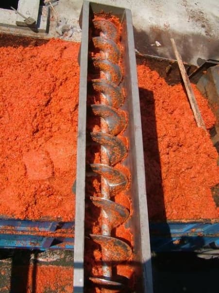 Оборудование для производства яблочного пюре - изображение 19, Винтовой транспортер кожуры и семян