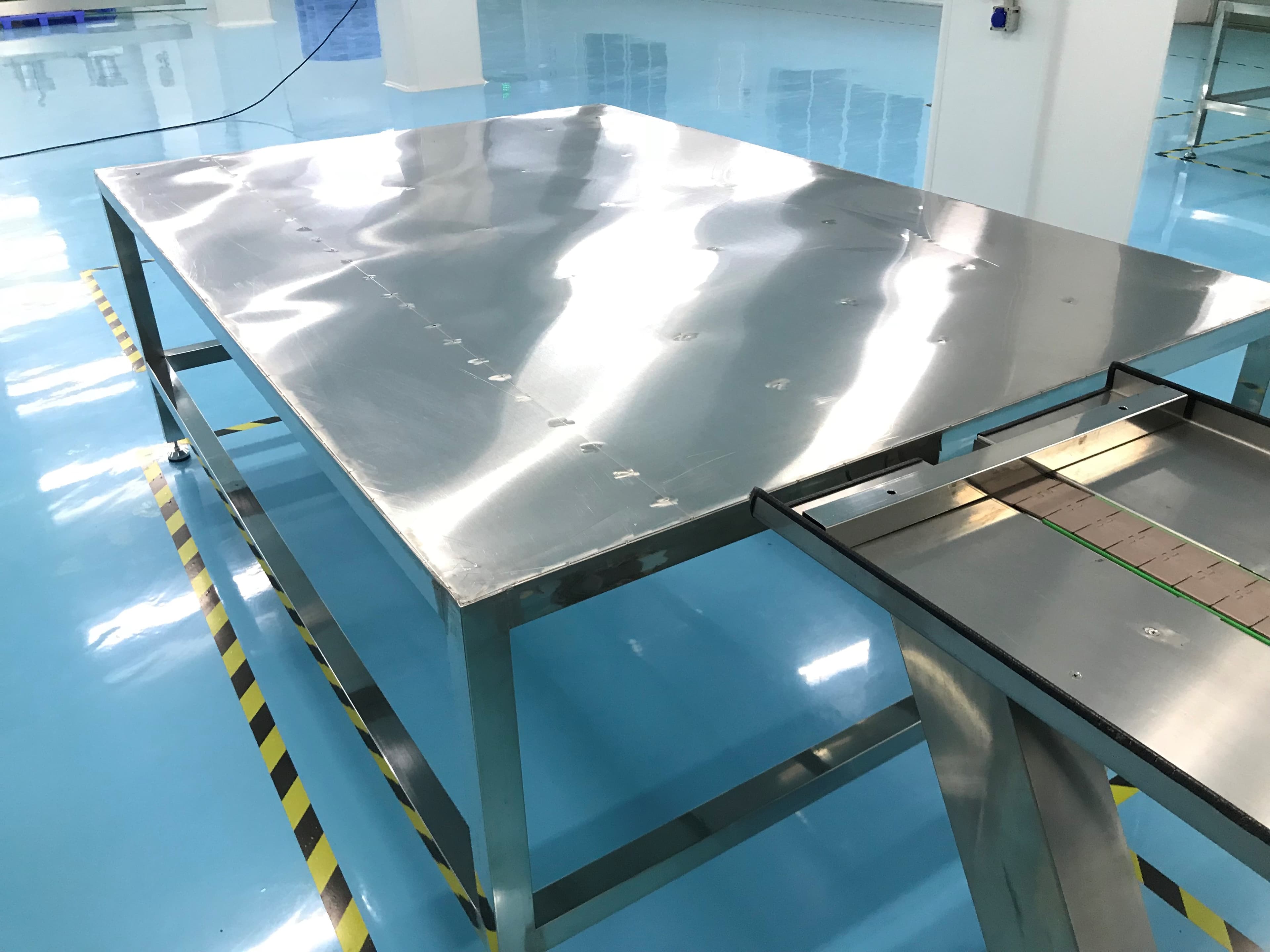 Автоматическая линия для наполнения аэрозольных баллонов - изображение 9, Конвейер, взрывобезопасный двигатель