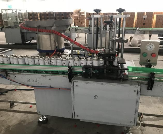 Линия для наполнения баллонов с туристическим газом - изображение 19, Автоматическое устройство нанесения колпачка