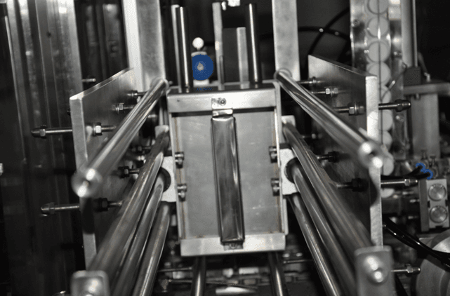 Полностью автоматическая линия розлива в упаковку Pure-pak - изображение 3, детальный вид оборудования
