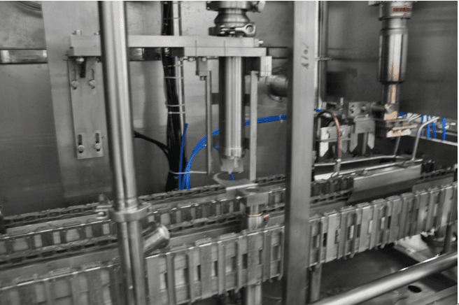 Полностью автоматическая линия розлива в упаковку Pure-pak - изображение 9, детальный вид оборудования