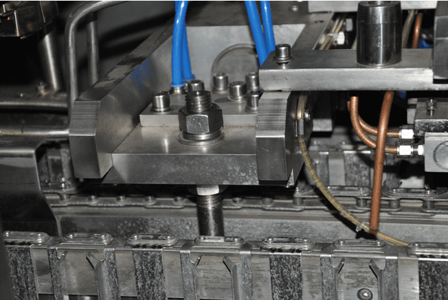 Полностью автоматическая линия розлива в упаковку Pure-pak - изображение 10, детальный вид оборудования