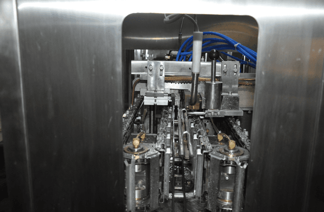 Полностью автоматическая линия розлива в упаковку Pure-pak - изображение 12, детальный вид оборудования