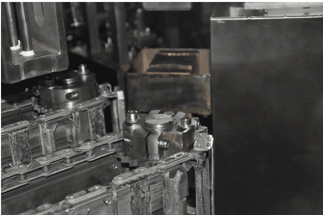 Полностью автоматическая линия розлива в упаковку Pure-pak - изображение 15, детальный вид оборудования