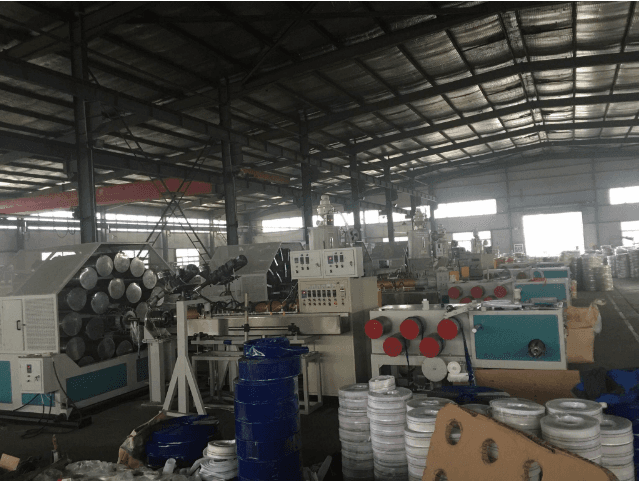 Линия производства резинового рукава PVC - изображение 4, детальный вид оборудования