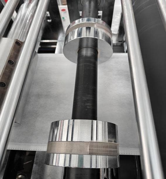 Оборудование для производства нарукавников из нетканого материала - изображение 9, детальный вид оборудования