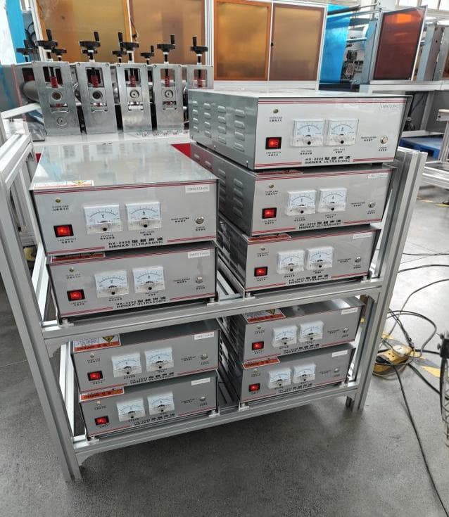 Оборудование для производства нарукавников из нетканого материала - изображение 12, детальный вид оборудования