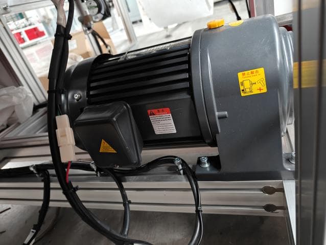 Оборудование для производства нарукавников из нетканого материала - изображение 15, детальный вид оборудования