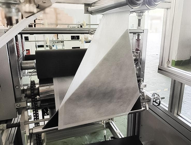 Автоматическое оборудование для производства бахил из нетканого материала - изображение 12, детальный вид оборудования