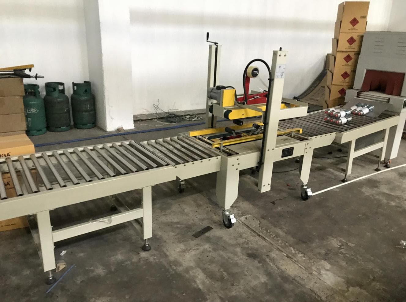 Линия для наполнения баллонов с туристическим газом - изображение 13, детальный вид оборудования