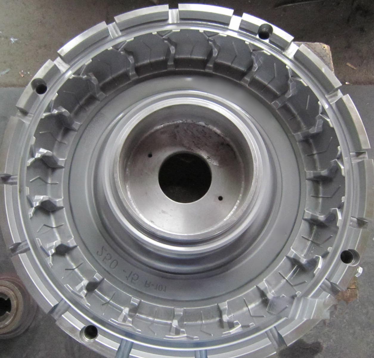 Изображение продукта: Пресс-формы для шин