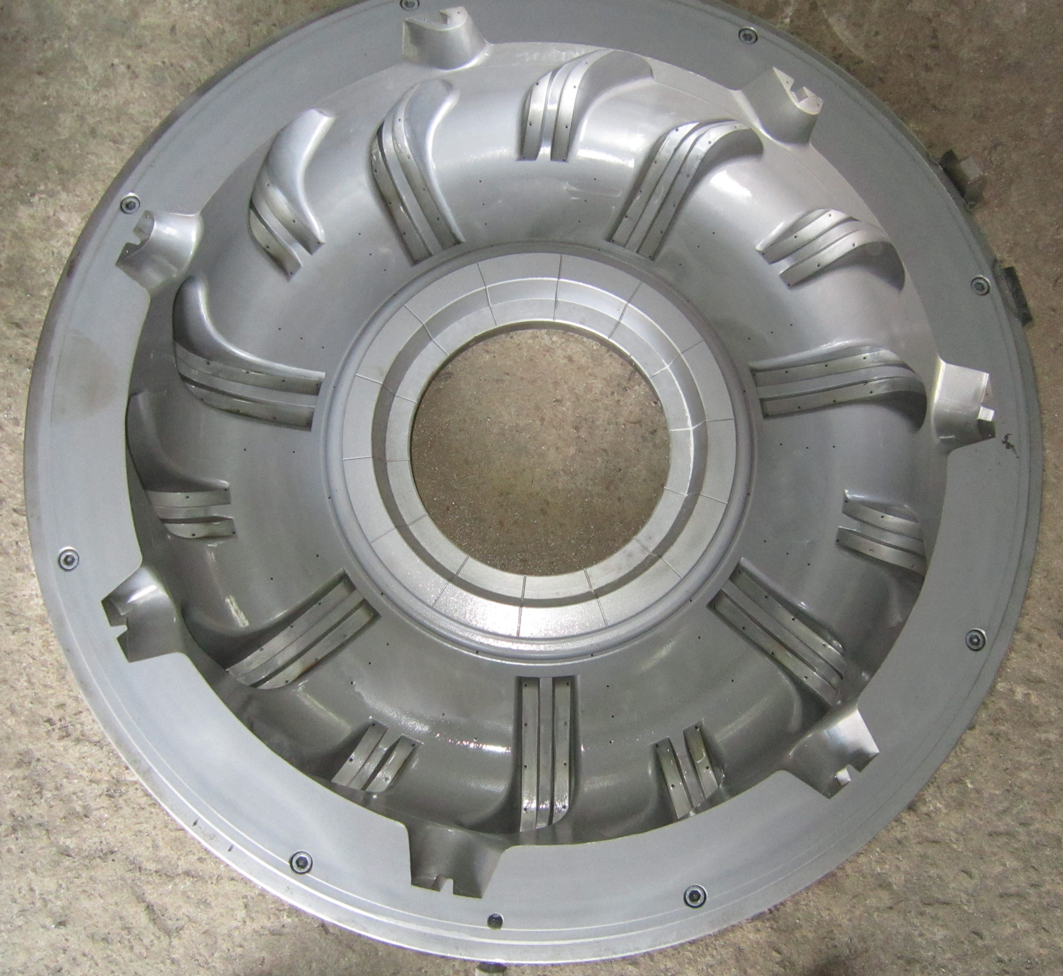 Пресс-формы для шин - изображение 5, детальный вид оборудования