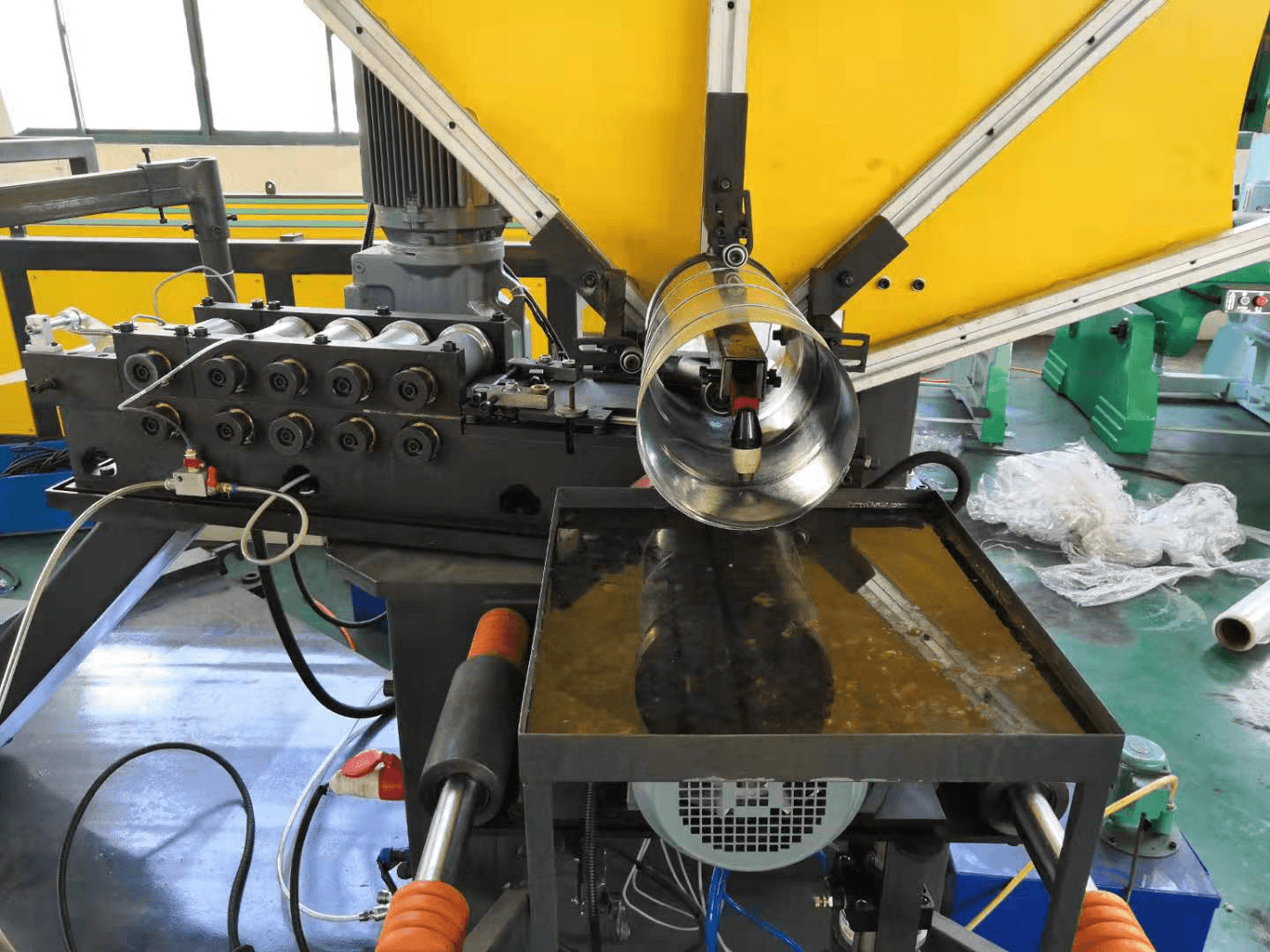 Автоматическая машина для производства спирально-навивных воздуховодов - изображение 2, н536ур