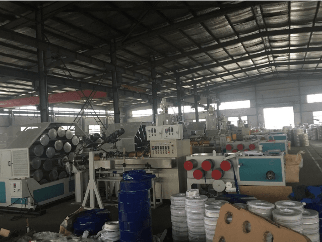 Линия производства резинового рукава PVC - изображение 4, детальный вид оборудования