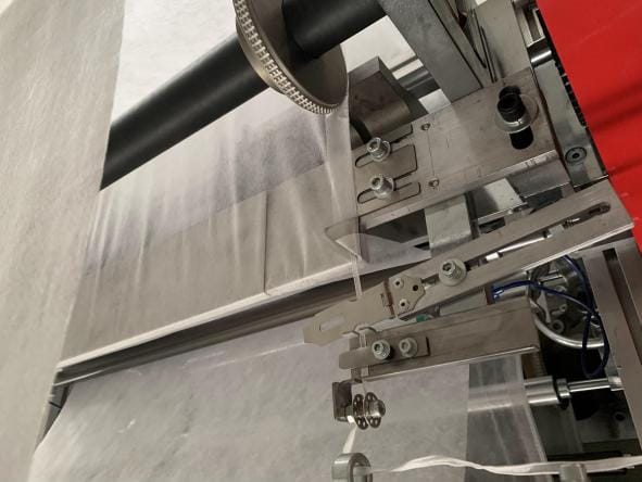 Оборудование для производства нарукавников из нетканого материала - изображение 4, детальный вид оборудования