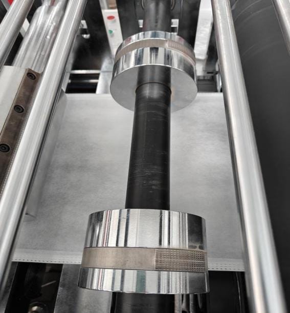 Оборудование для производства нарукавников из нетканого материала - изображение 9, детальный вид оборудования