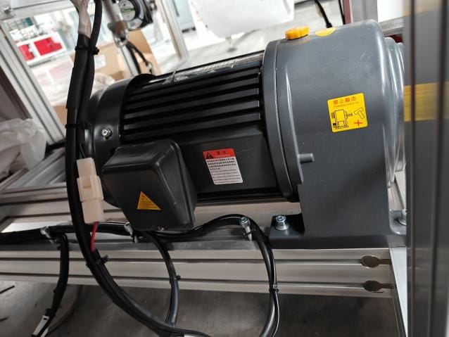 Оборудование для производства нарукавников из нетканого материала - изображение 15, детальный вид оборудования