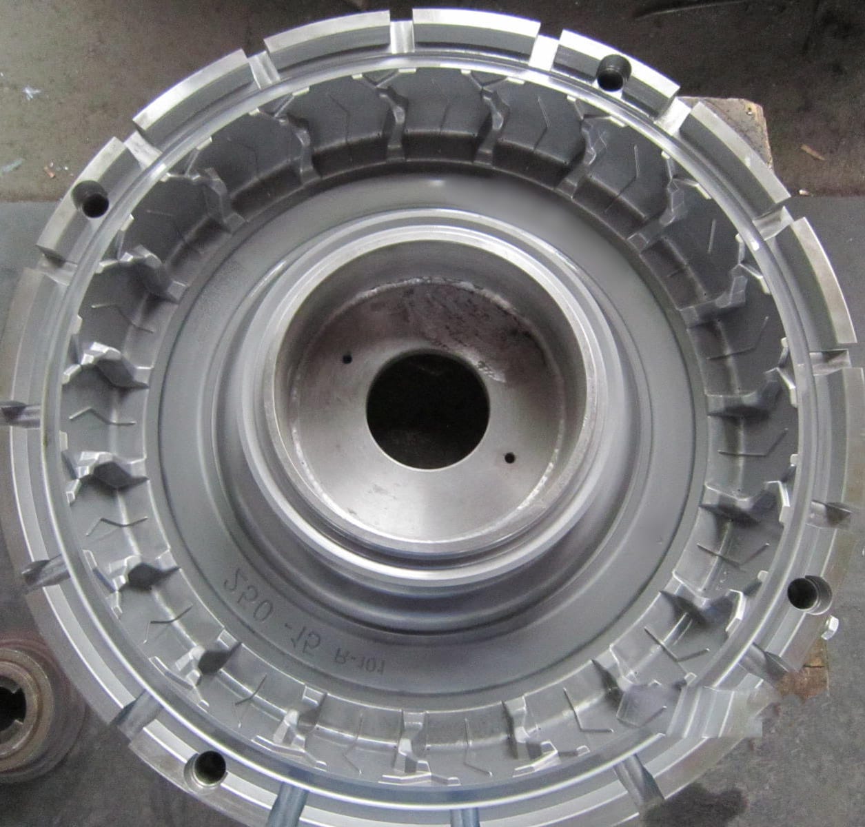 Изображение продукта: Пресс-формы для шин