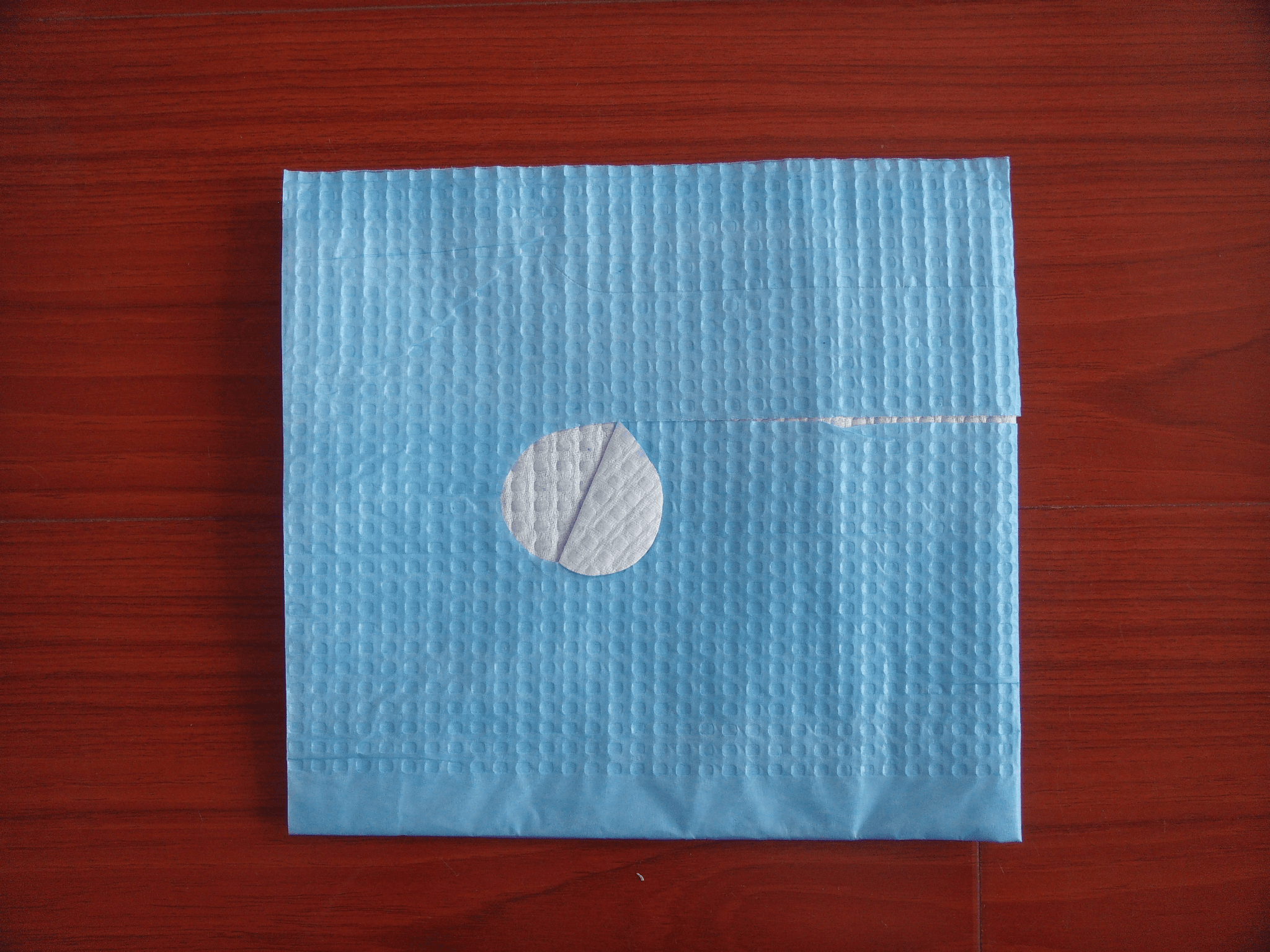 Машина для производства одноразовых нагрудников - изображение 5, детальный вид оборудования