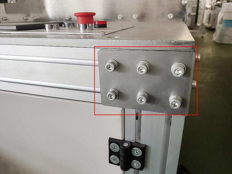 Автоматическое оборудование для производства бахил из нетканого материала - изображение 3, детальный вид оборудования