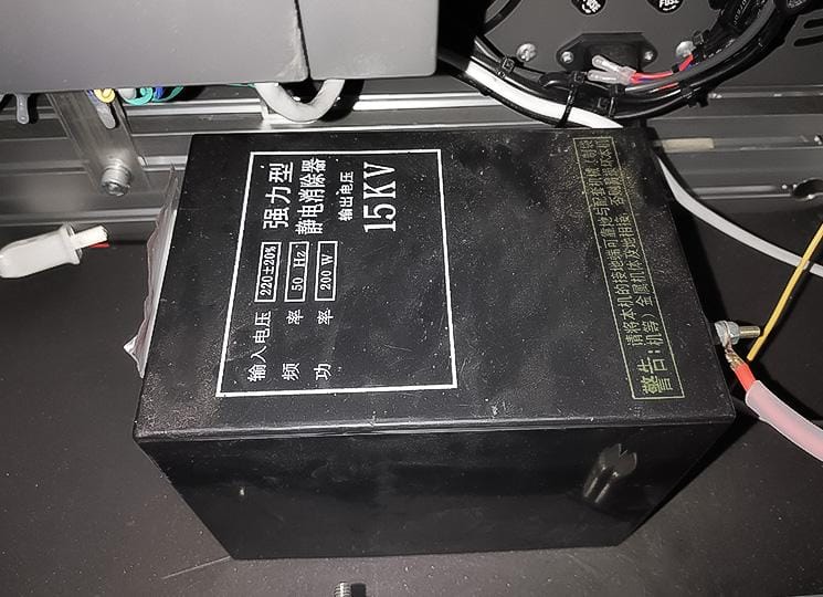 Автоматическое оборудование для производства бахил из нетканого материала - изображение 10, детальный вид оборудования