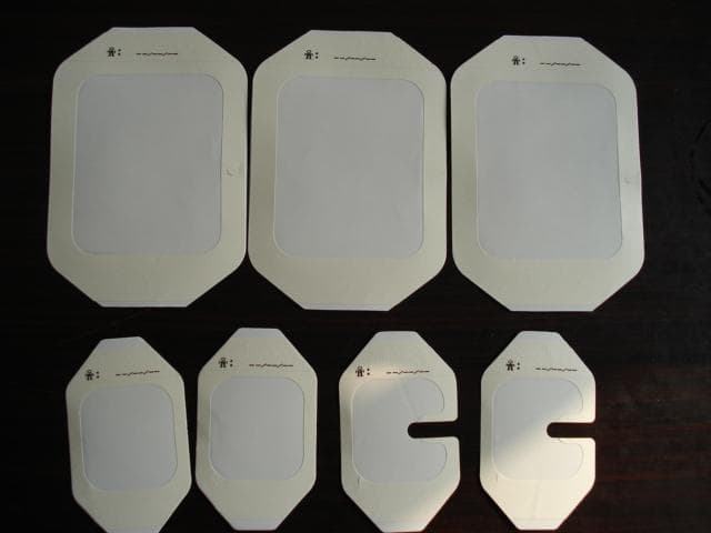 Изображение продукта: Автоматическая машина для формирования и упаковки медицинских пластырей